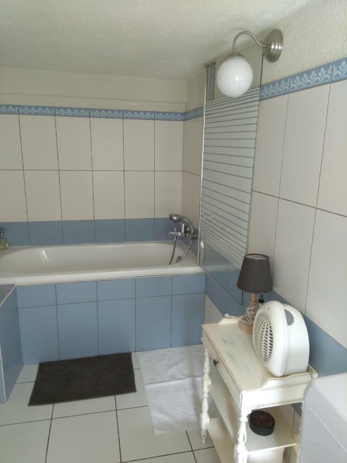 נמור B&B Le Petit Atelier Du 44B מראה חיצוני תמונה